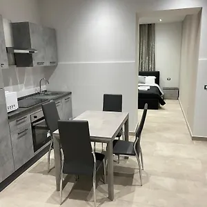 Le Del Corso Italia Aeroporto di Catania Fontana Rossa